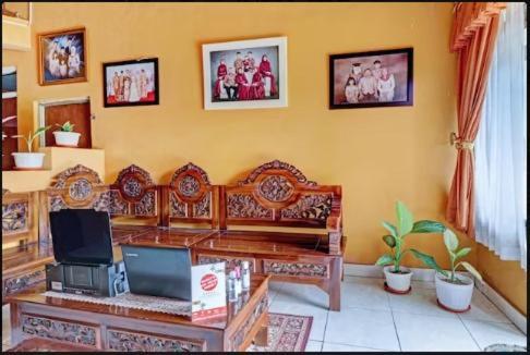 Adinda Homestay เล็มบัง ภายนอก รูปภาพ